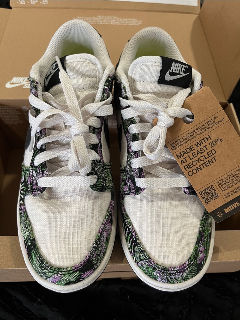 Nike Dunk Low - Picture 6 of 11